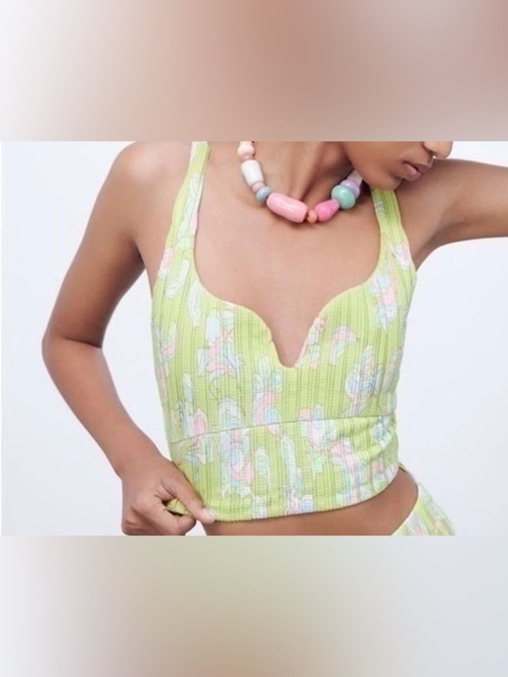Zara Women’s Green Paisley Print Pleaded Sleeveless Crop Top Size Small - Picture 2 of 7